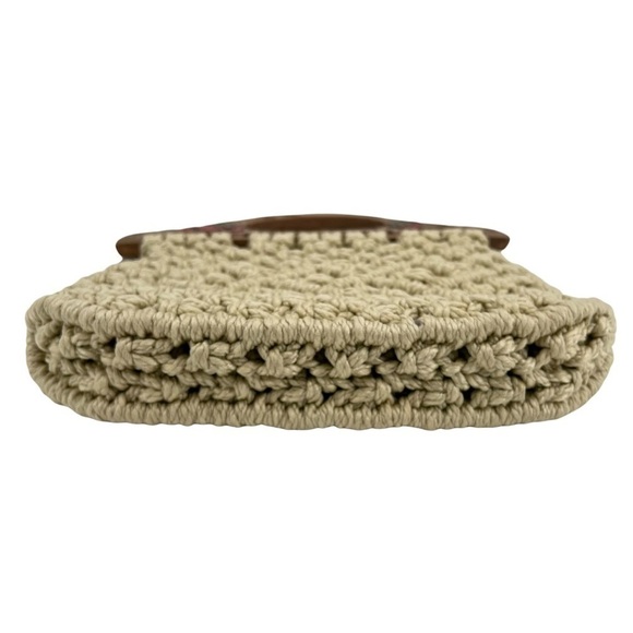 VINTAGE 70’s Macramé Boho Strawberry Handle Cream Woven Clutch Boho - Picture 5 of 8